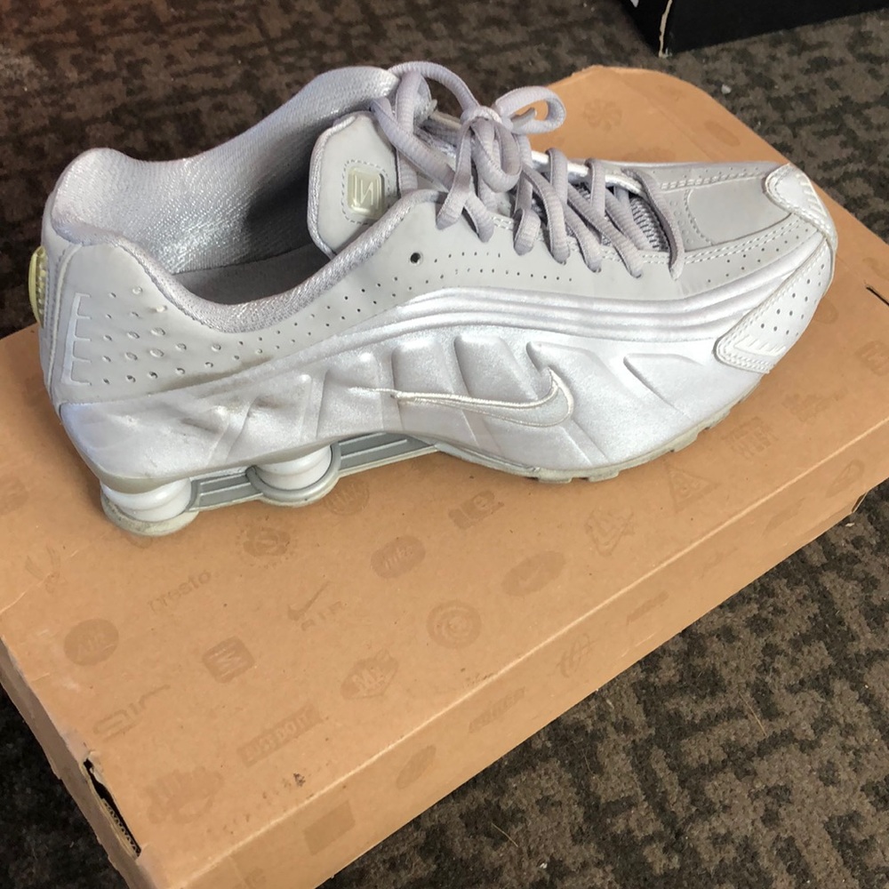 Nike shox R4